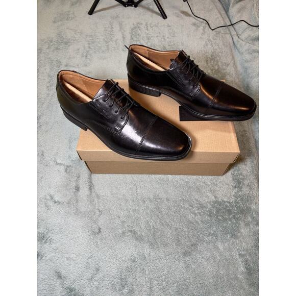 Clarks Tilden Cap Toe Oxford Black Leather Men\'s Dress Shoes 10W 43 main image 6
